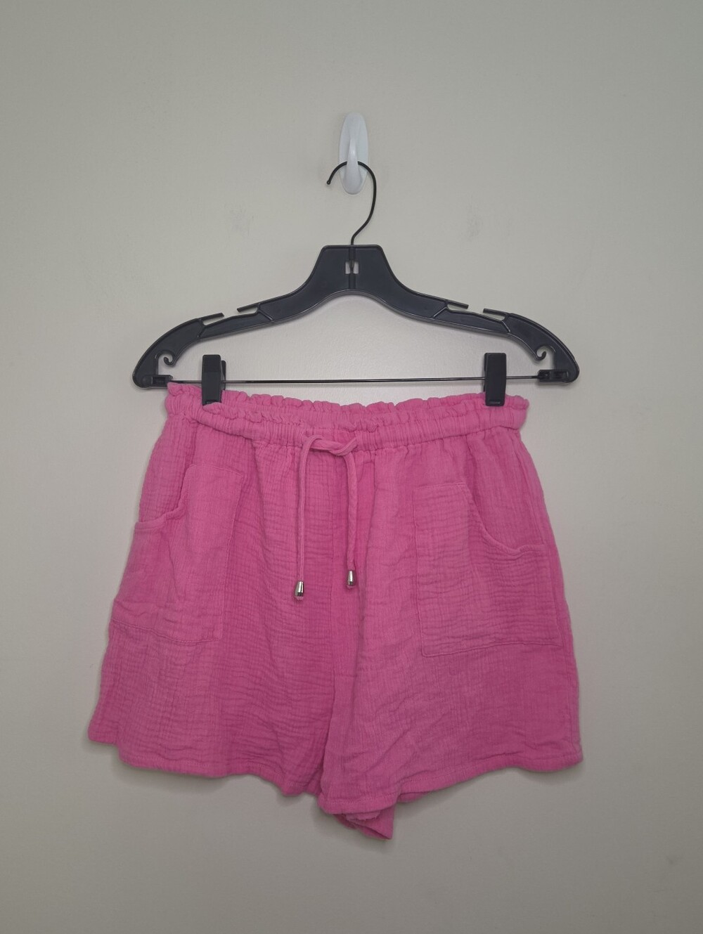 Women's Day + Moon Pink Gauzy Stretch Waist Shorts Sz Medium